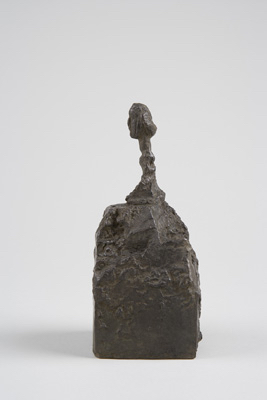 Fondation Giacometti -  [Petite tête de Marie-Laure de Noailles sur socle]