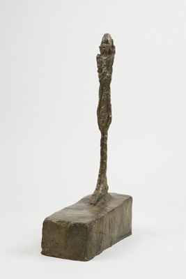 Fondation Giacometti -  Figurine au grand socle