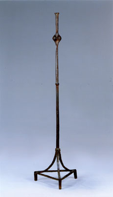 Fondation Giacometti -  Lampadaire modèle « osselet », deuxième version