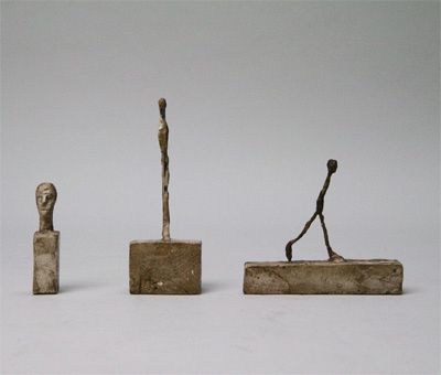 Fondation Giacometti -  [Projet pour la Chase Manhattan Plaza : Homme qui marche, Femme debout, Tête sur socle]