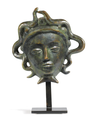 Fondation Giacometti -  Applique, modèle « masque aux serpents »